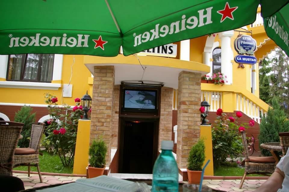 Pensiunea Onix ฟาการาช ภายนอก รูปภาพ
